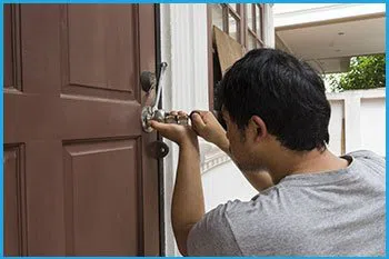 Lock Locksmith Services Hazlet, NJ 732-412-5604 - 16-emergency-locksmith-opening